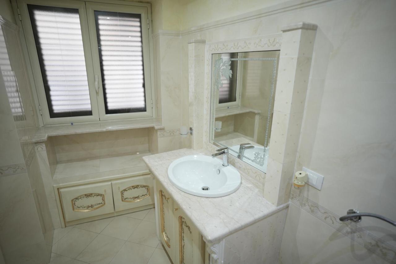 Casa Vacanze Madison Square Palermo Exteriör bild